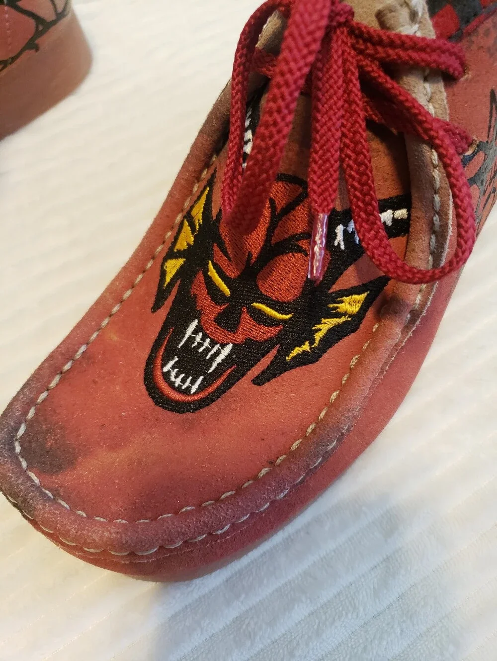 Clarks x Stranger Things Mens Wallabee Boot Clogs Hellfire Club / Upside Down 7M